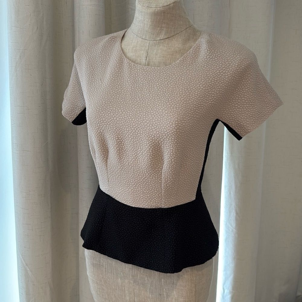 W118 By Walter Baker Back Zip Short Sleeve Peplum Blouse Size XS